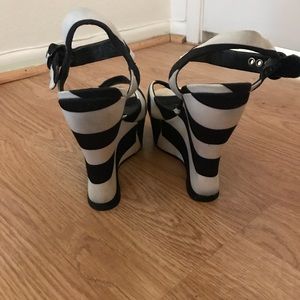 Alice + Olivia Shoes - Alice + Olivia Stripped Wedges Alice + Olivia Shoes - Alice + Olivia Stripped Wedges